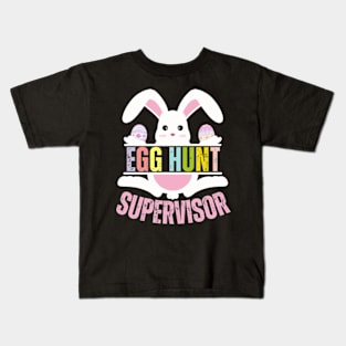 Egg Hunt Supervisor mom easter bunny Kids T-Shirt